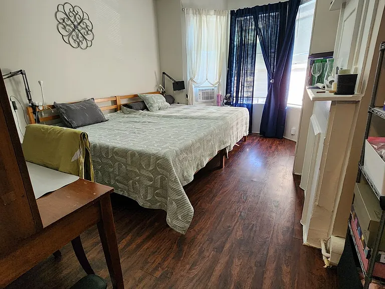 207 Bowers St #2L — Photo 10
