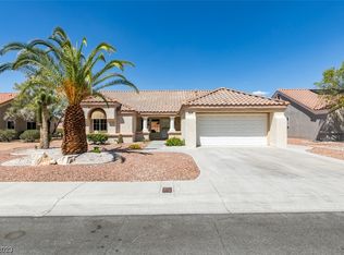 8752 Sundial Dr, Las Vegas, NV 89134