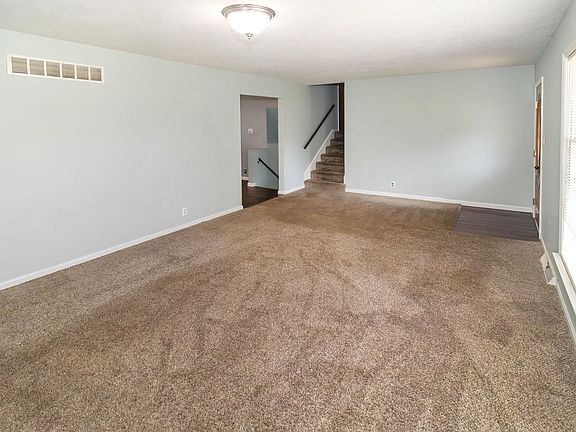 4th image of 1017 Forrest Ave