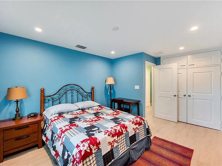1065 Gulf Shore Blvd N #201 — Photo 16