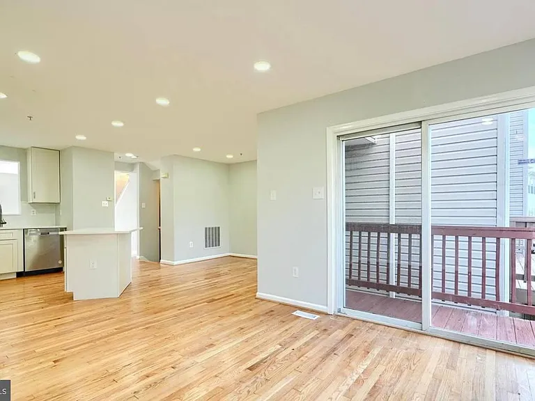 9863 Decatur Rd — Photo 20