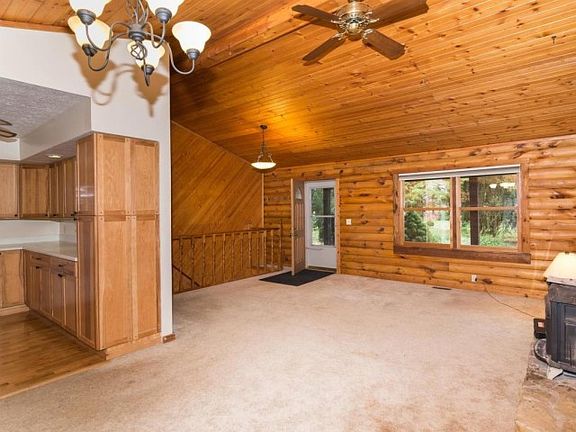 3rd image of 11194 Kelly Ln