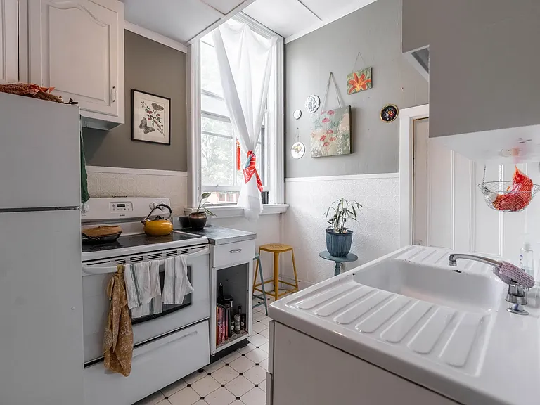 113 Vaughan St #3 — Photo 9