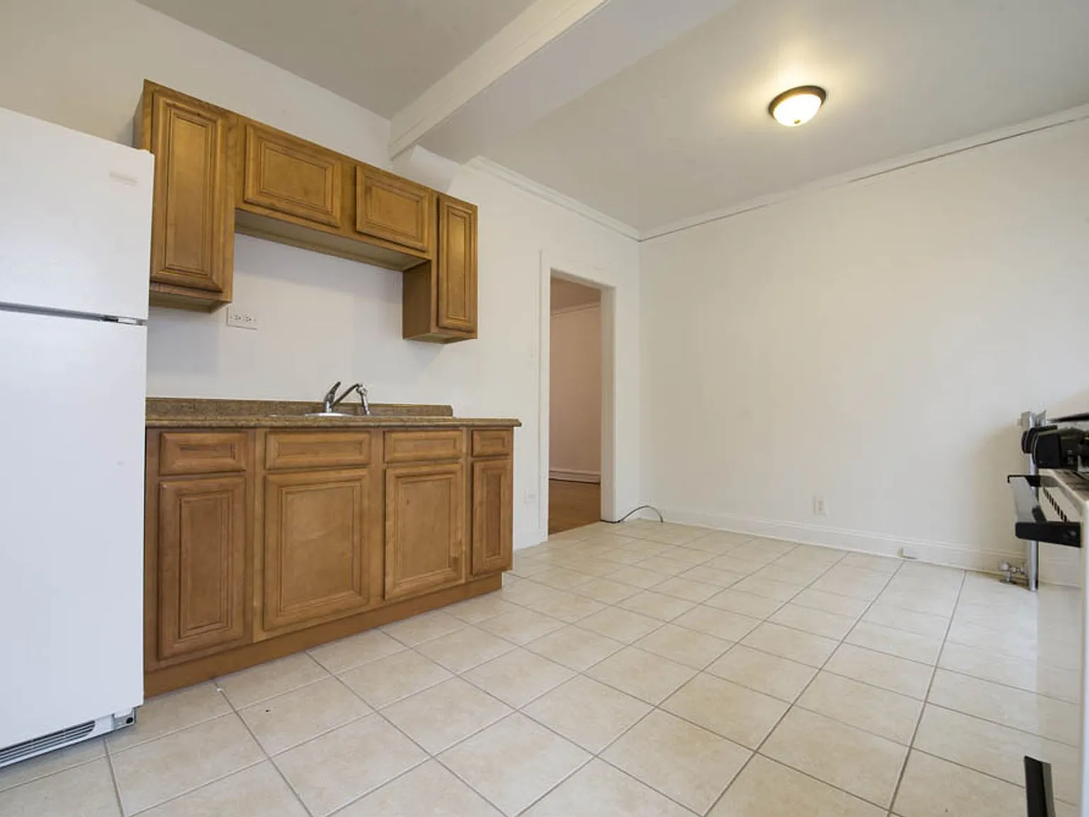11111 S Vernon — Photo 3