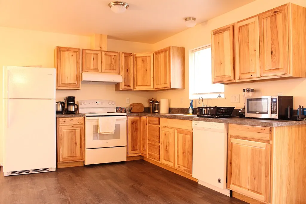 2 bed, $1,800 — Photo 4