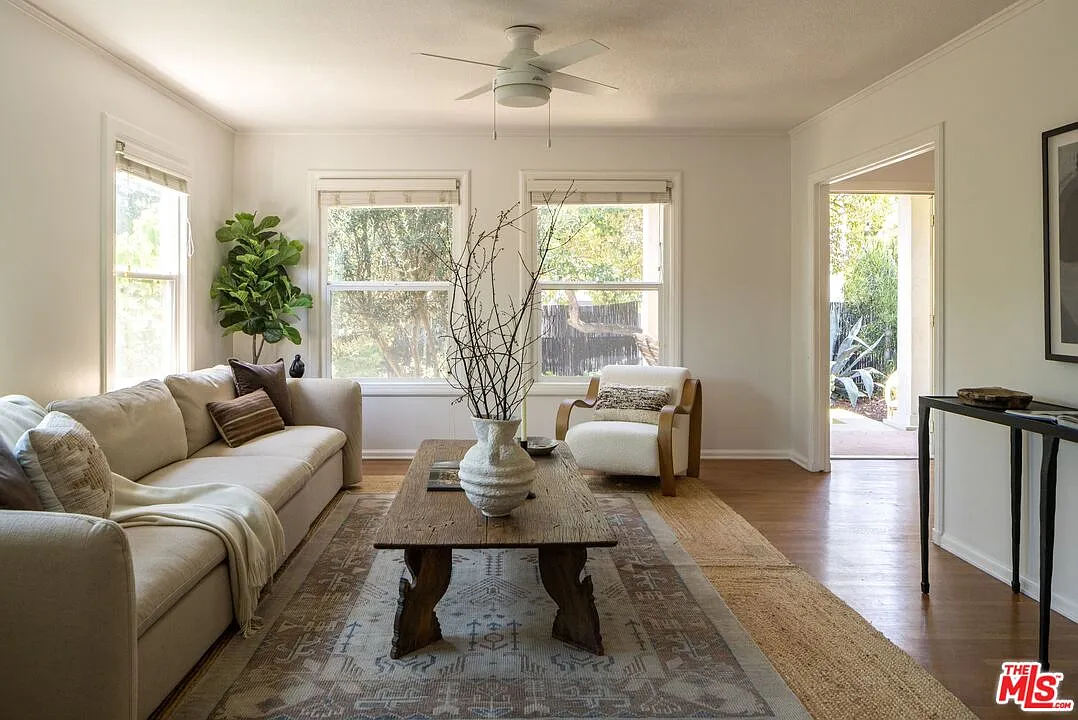 3 bed, 2.0 bath, 1692 sqft, $4,995 — Photo 1