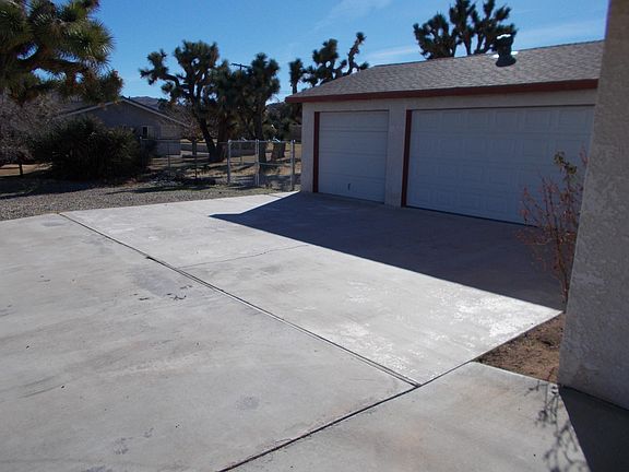 3rd image of 58645 Piedmont Dr