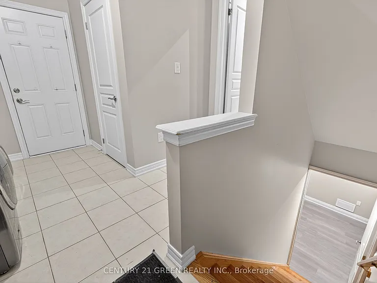 50 Bellcrest Rd — Photo 36