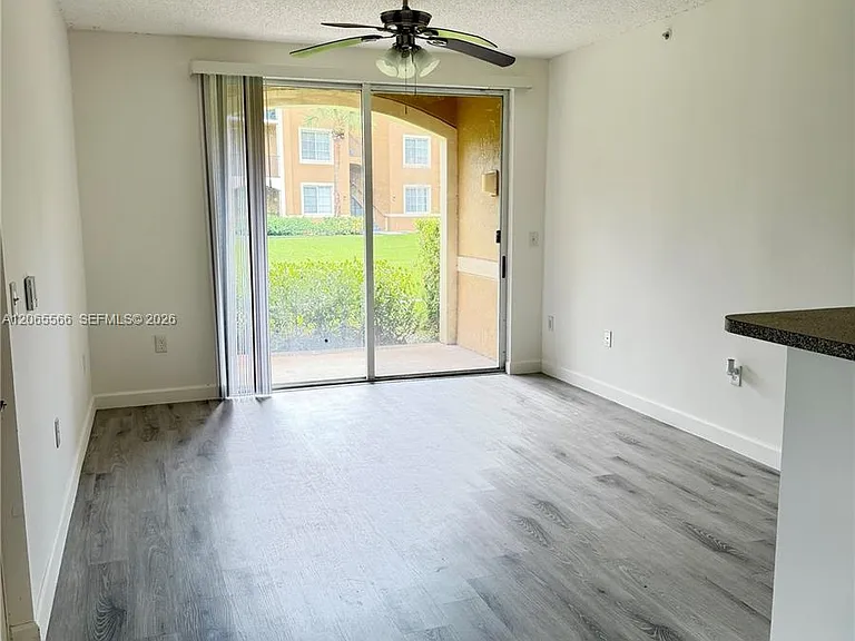 8010 N Nob Hill Rd #102 — Photo 8