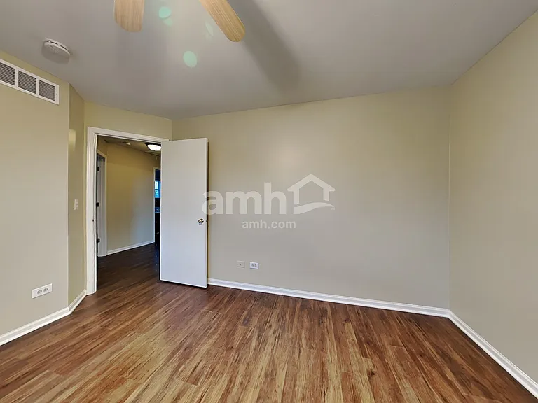 1920 Chestnut Grove Dr — Photo 22