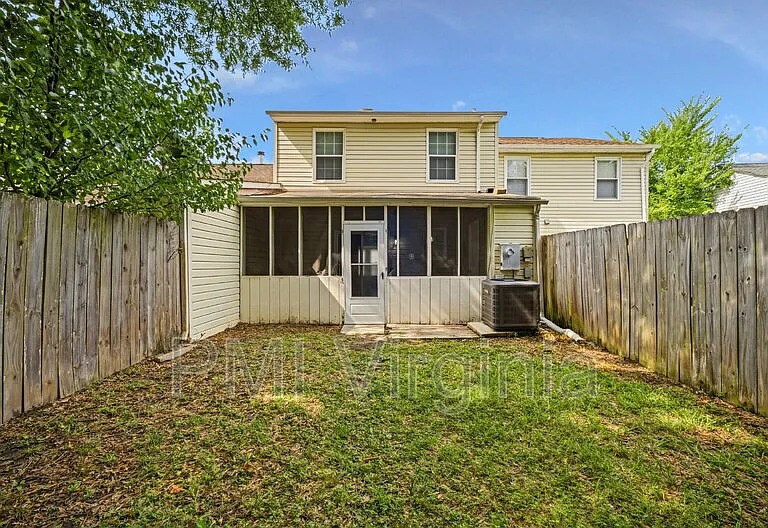 3310 Scarborough Way — Photo 32