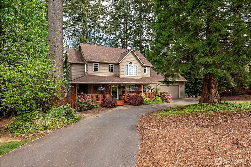 3rd image of 130 Mosswood Lane