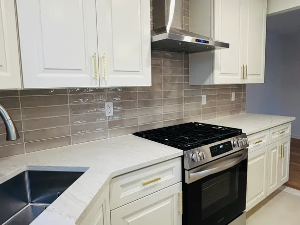 2731 E 65th St #3, Brooklyn, NY 11234