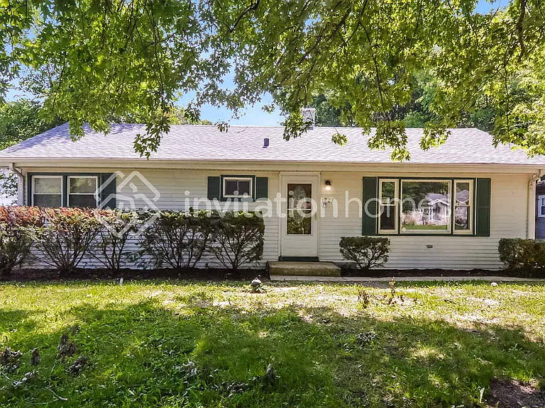 1227 S Lawler Ave — Photo 1