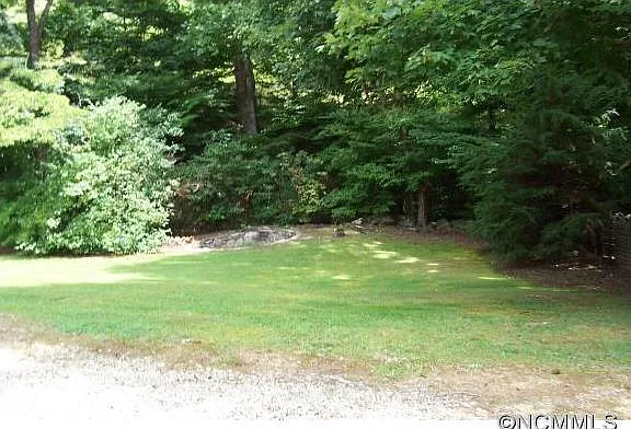 101 Starlight Ln — Photo 13