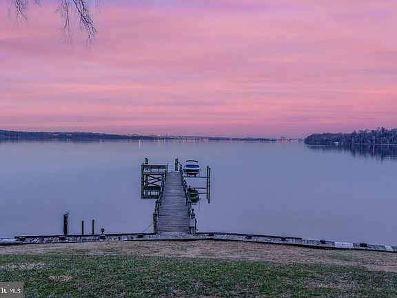 2nd image of 10913 Mariner Dr