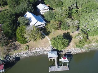 2113 Laurel Hill Rd, Edisto Island, SC 29438