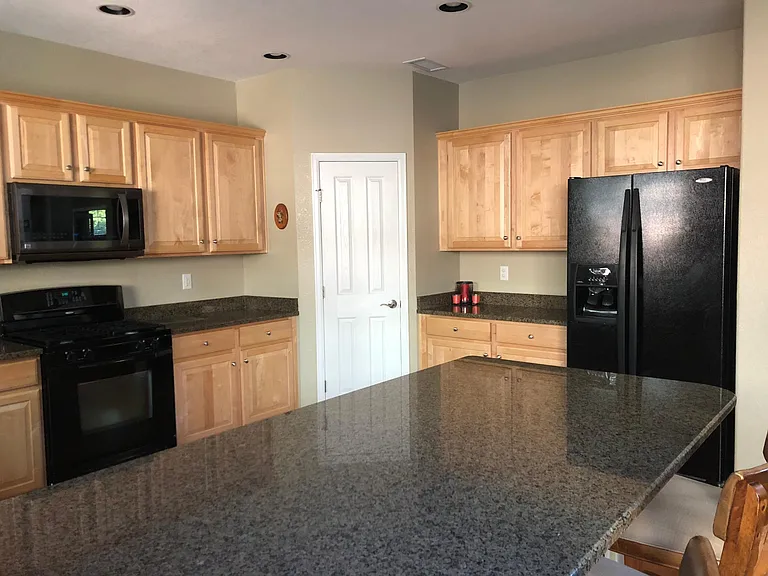 10614 Clearview Ln — Photo 6