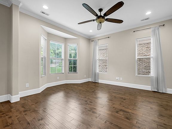 2nd image of 110 Cedar Place Bnd