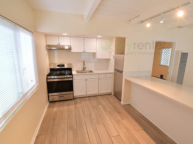622 N Nevada St — Photo 3