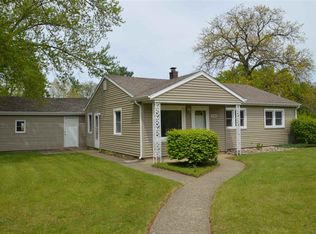 3755 Terry Ln, Mishawaka, IN 46544