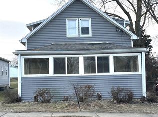 2008 Spruce St, Quincy, IL 62301