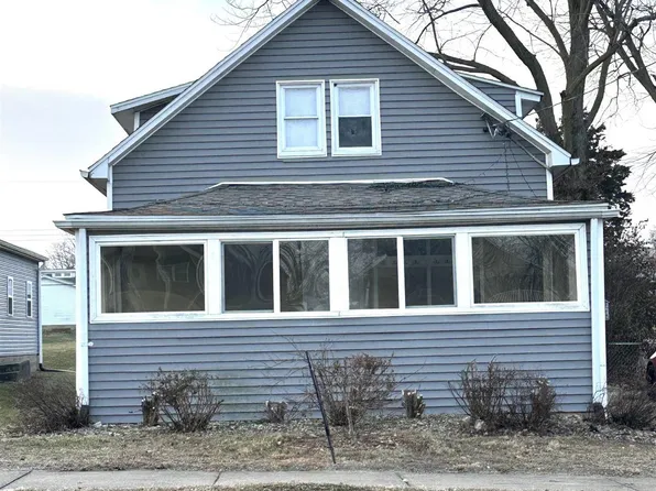 2008 Spruce St, Quincy, IL 62301