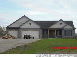 5507 Cambridge Hills Rd SE, Rochester, MN 55904