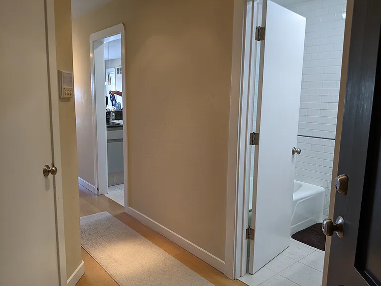 1818 Broadway St #204 — Photo 14