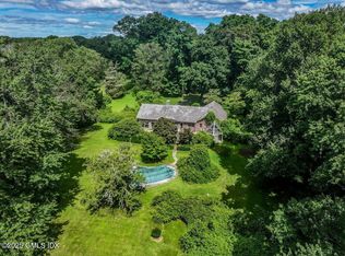 32 Locust Rd, Greenwich, CT 06831