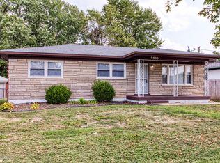 9905 Lower River Rd, Louisville, KY 40272