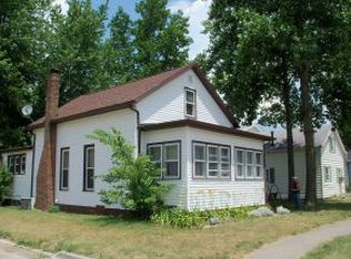 116 W Broadway St, Argos, IN 46501