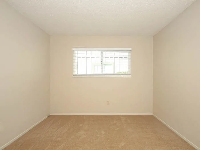 1244 Balboa Court — Photo 7