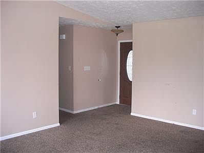 3rd image of 1255 E Longwood Est