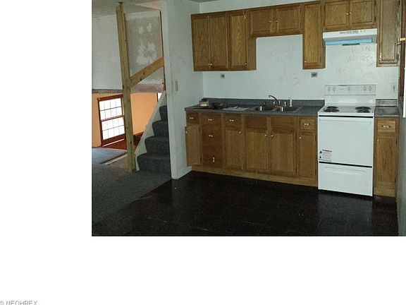 4th image of 1225 Shadowlawn Dr