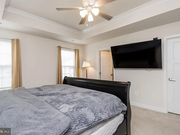 10605 Brewerton Ln — Photo 13