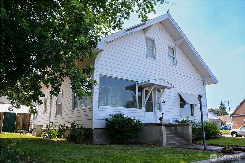 3rd image of 202 E 3rd Avenue