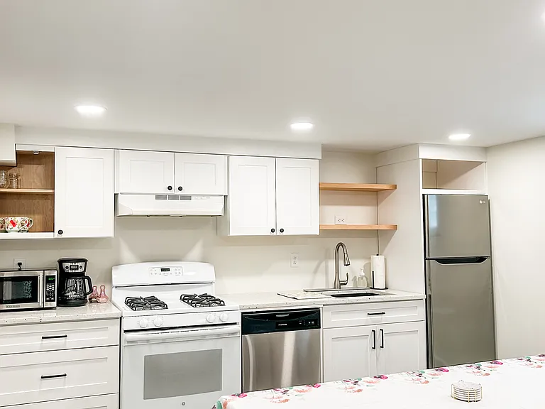 3939 Grandview Ave #2 — Photo 9