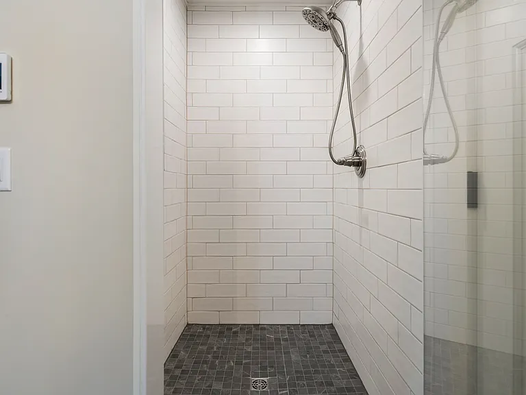669 Lincoln Ave — Photo 11