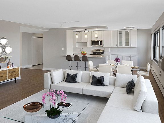 4th image of 3410 N Lake Shore Dr #15HI