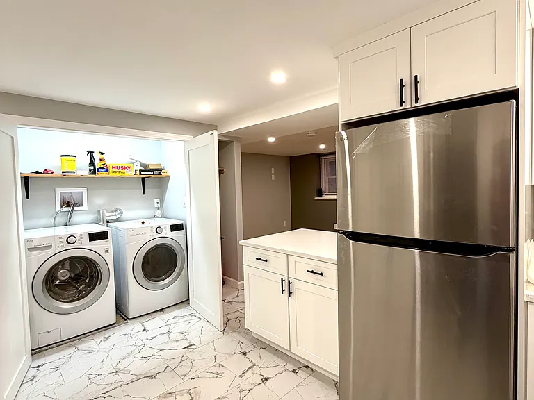 2 Blueview Rd #1 — Photo 1