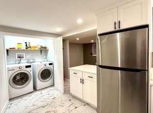 2 Blueview Rd #1, West Roxbury, MA 02132