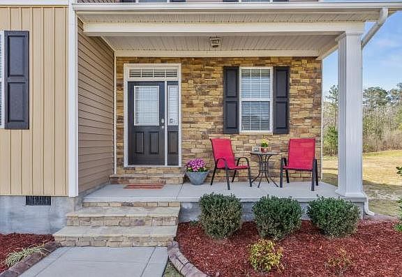 3rd image of 1500 Gallant Fox Ct