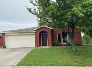 6706 White Tail Ln, Arlington, TX 76002