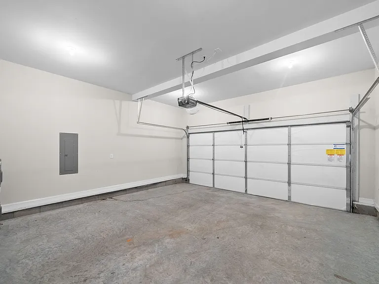 668 Crestone Ct — Photo 31