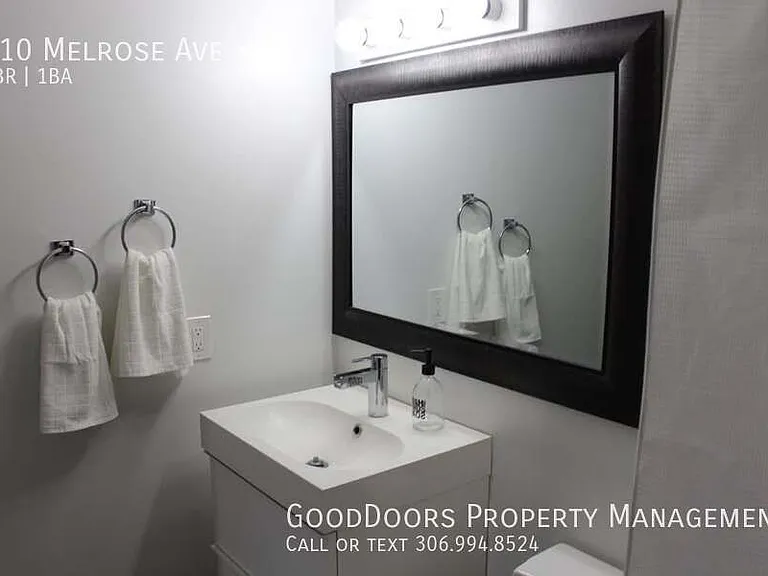 710 Melrose Ave #1 — Photo 7