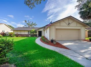 385 Haverlake Cir, Apopka, FL 32712