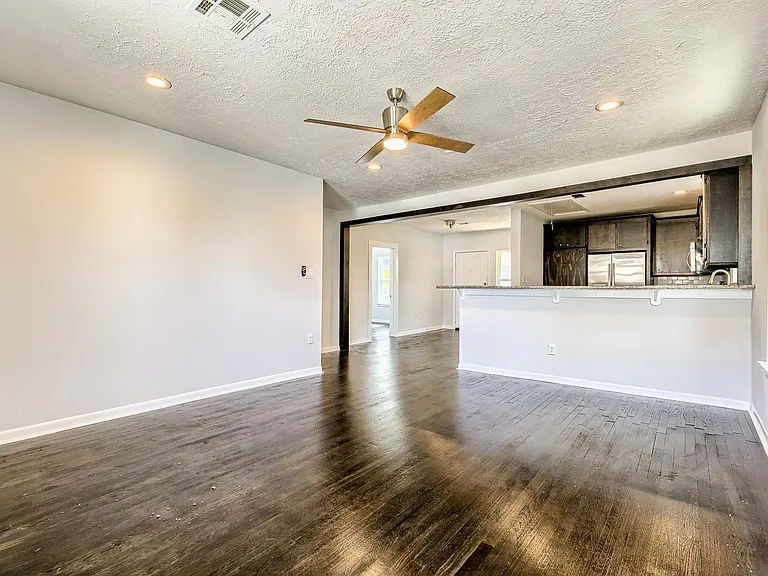 519 W Clay St #2 — Photo 12