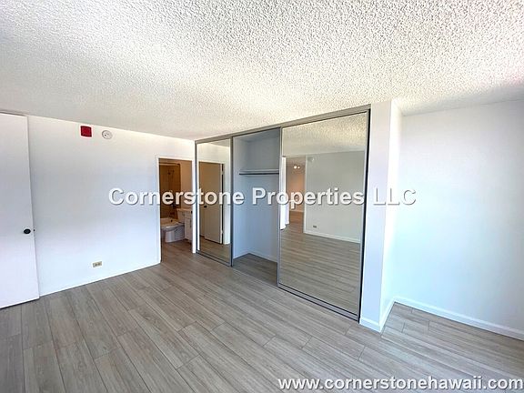 3rd image of 775 Kinalau Pl #703-1
