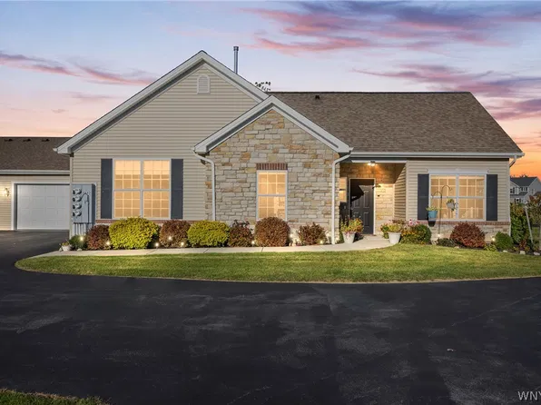 5692 Ferncrest Ct Unit D, Clarence Center, NY 14032